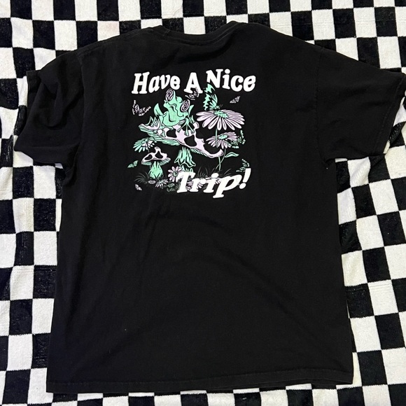 neff have a nice trip t shirt - Picture 2 of 2